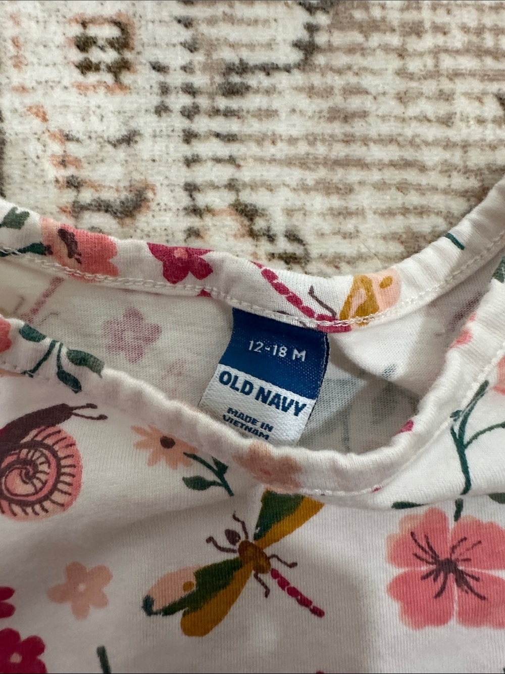 Old Navy Purple Long Sleeve Tee with Winter Animal Graphic - Picture 5 of 11